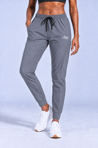 Women’s Relaxed Quick-Dry Training Pants
