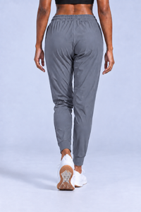 Women’s Relaxed Quick-Dry Training Pants