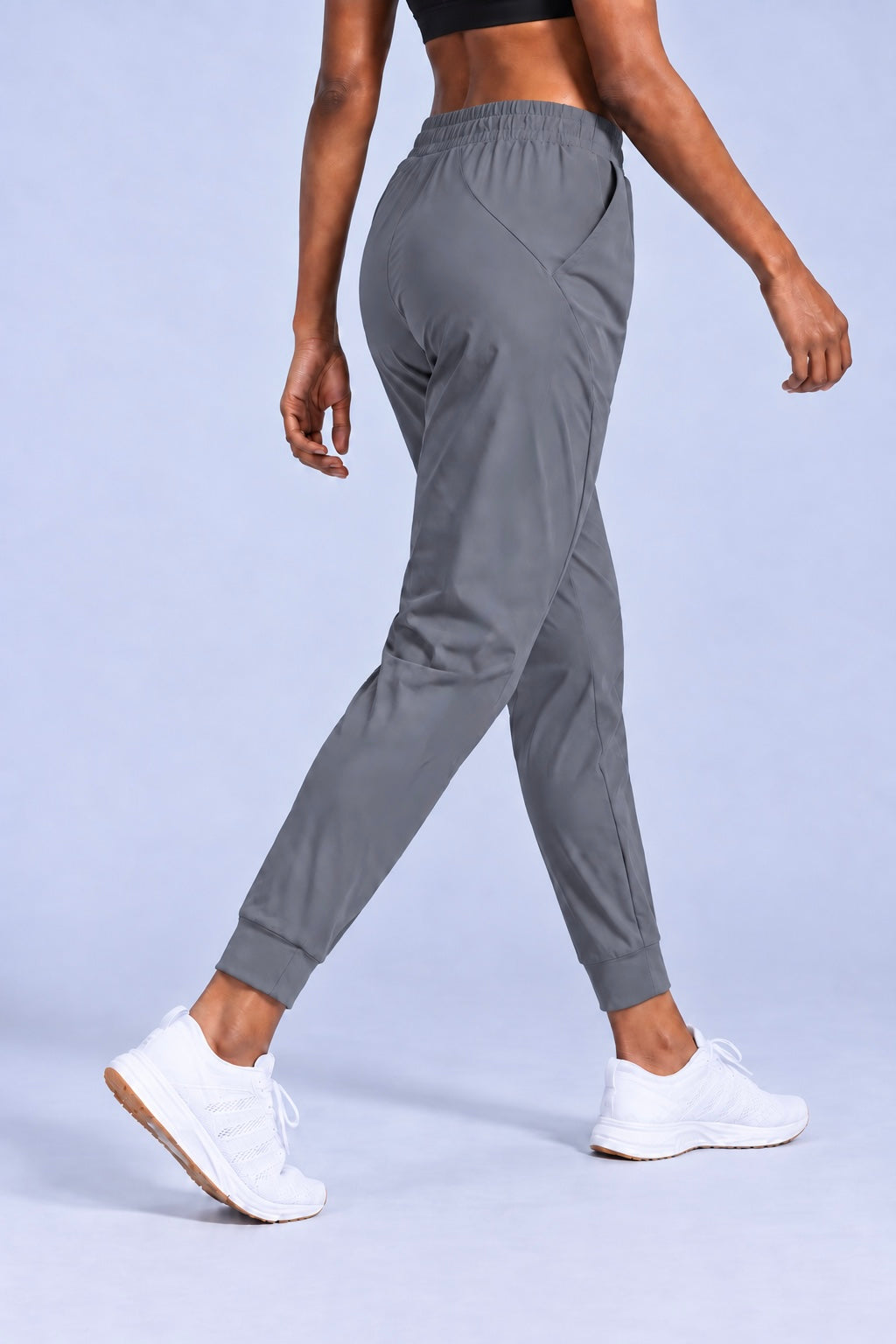 Women’s Relaxed Quick-Dry Training Pants